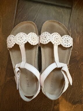 Jack Rogers Girls' Blush Pink Scalloped T-Strap Sandals